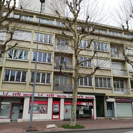 Gasthof Grande Chambre Privee Aux Pieds Des Transports *