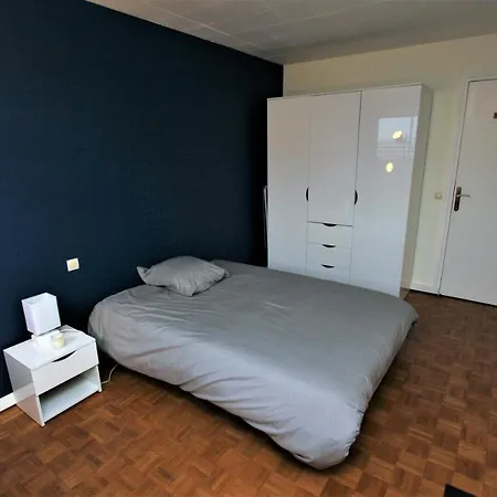 Gasthof Grande Chambre Privee Aux Pieds Des Transports *