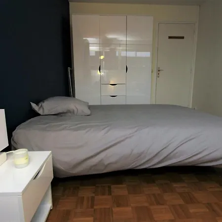Grande Chambre Privee Aux Pieds Des Transports Rouen