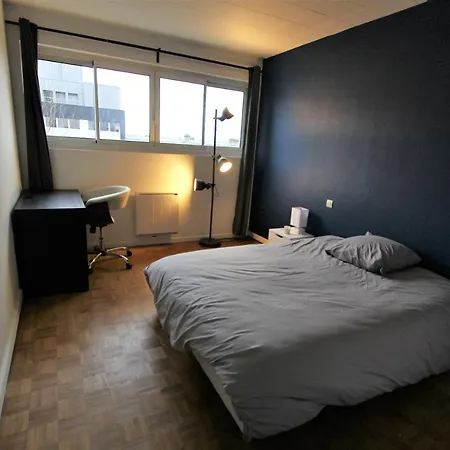Gasthof Grande Chambre Privee Aux Pieds Des Transports